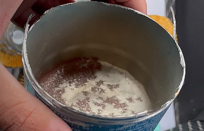 Большое количество ржавчины внутри контрафактного масляного фильтра Киа Рио 3
